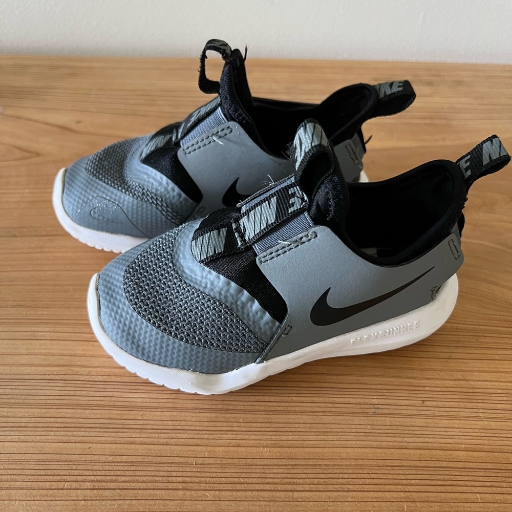 Toddler Nikes Size 7C